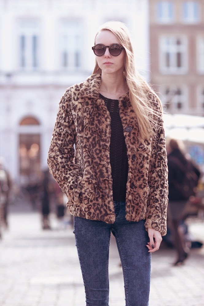 Nep bontjas panterprint fluffy jas leopard print winterjas faux fur Den Bosch fotoshoot mode blogger Mark Koolen fotografie