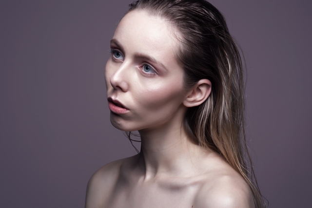 Modeling | Dewy skin