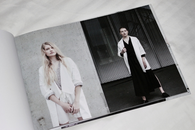 Fotofabriek review fotoboek Make people stare fashion mode styling portfolio book blog