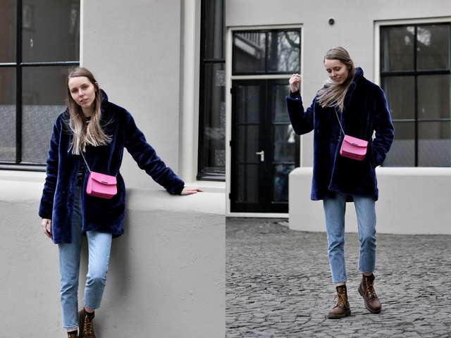 Outfit met Zaful bontjas Shoeby roze tas Monki kimomo mom jeans en Dr. Martens