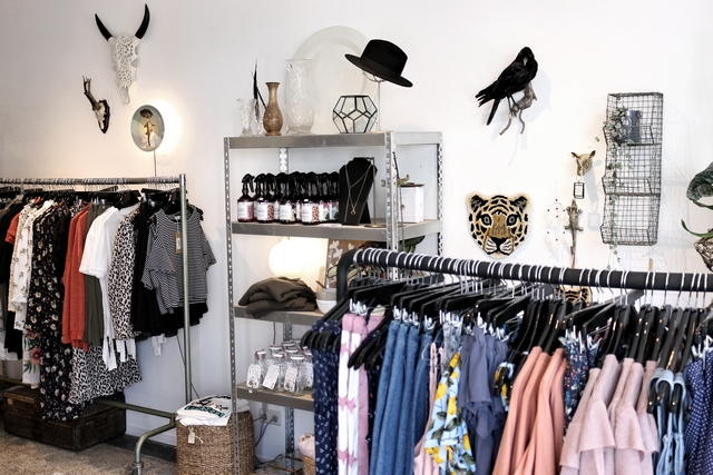 Hotspot concept store Lost in Wanderland Arnhem kleding interieur mode accessoires cadeaus blog modekwartier