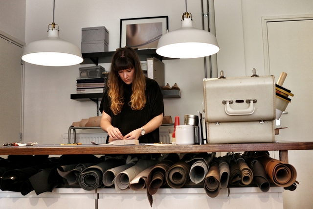 Hotspot Atelier Judith van den Berg Modekwartier Arnhem handgemaakte lederen tassen minimalistisch kwaliteit leren tas accessoires 