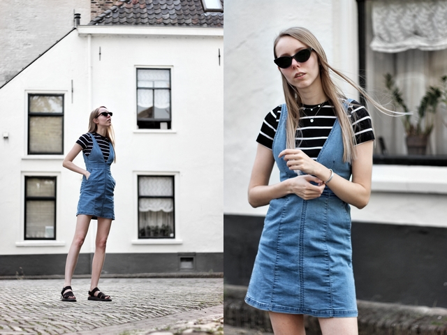 Outfit met h&m spijkerjurk zelfgemaakte slagletter armband primark shirt met strepen polette kathie zonnebril my jewellery kettingen en dr martens sandalen