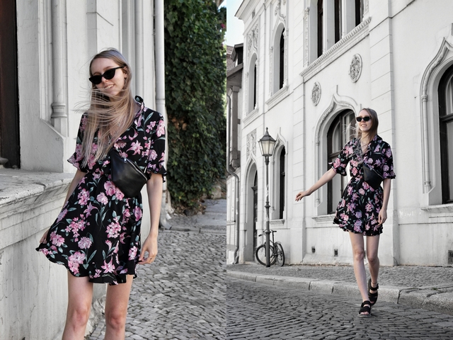 Outfit met zwarte My Jewellery wikkeljurk met roze bloemen polette cat eye zonnebril AliExpress buiktas bum bag chunky Dr. Martens sandalen mode blog