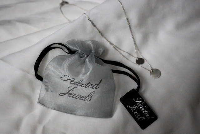 Zilveren ketting met muntjes van Selected Jewels Lynn Lieke layered necklace 925 sterling zilver verkrijgbaar bij Brandfield mode blogger